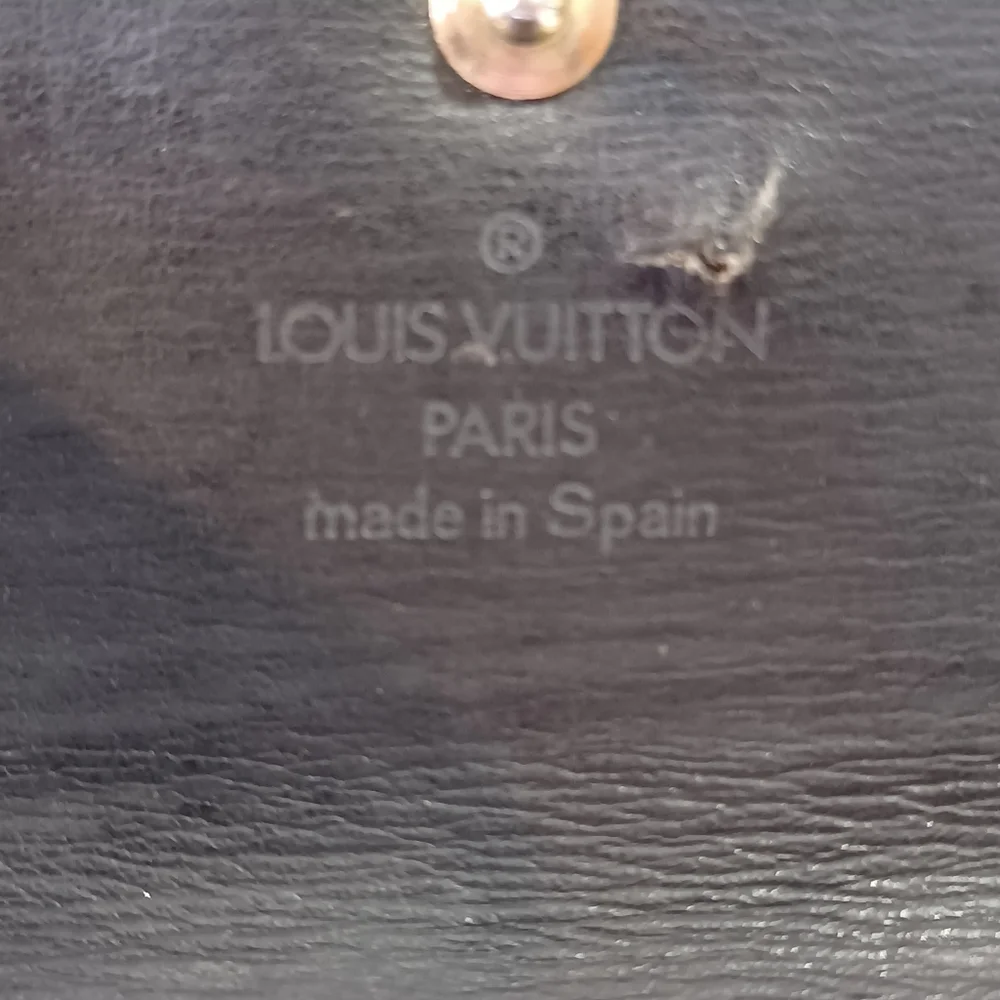 Louis Vuitton Men's Black Leather Key Holder Hold Snap Women's